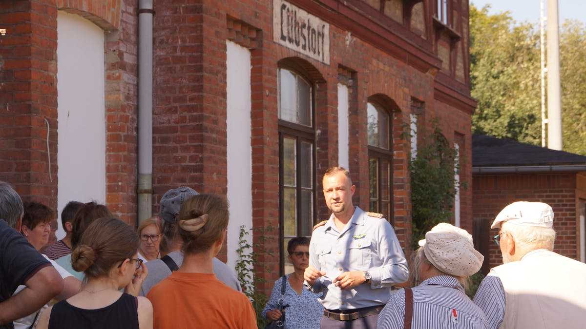 Geschichten und Anekdoten rund um den Bahnhof Lübstorf