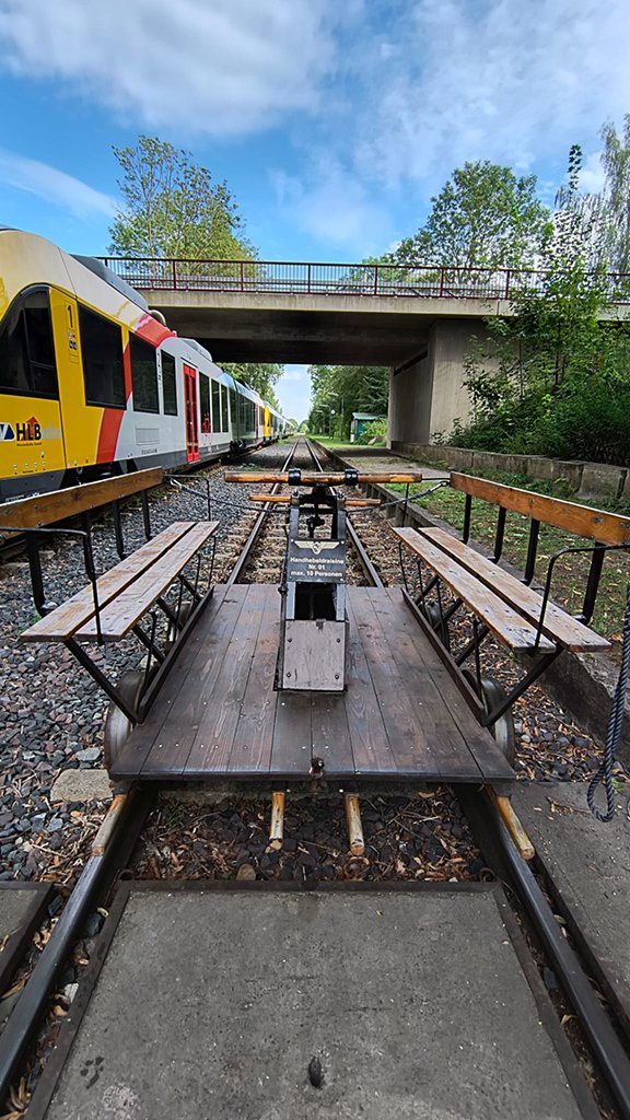 Platz 7 - Handhebeldraisine am Bahnhof Klein Mahner  Liebenburg (NI)