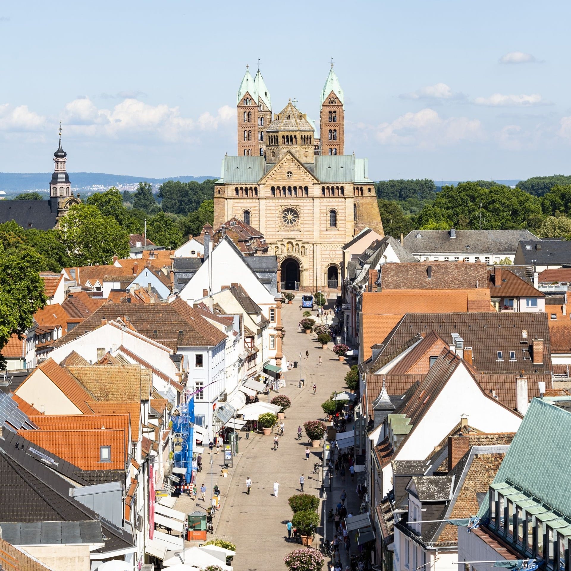 Maximilianstraße mit Speyer Dom UNESCO-Welterbe