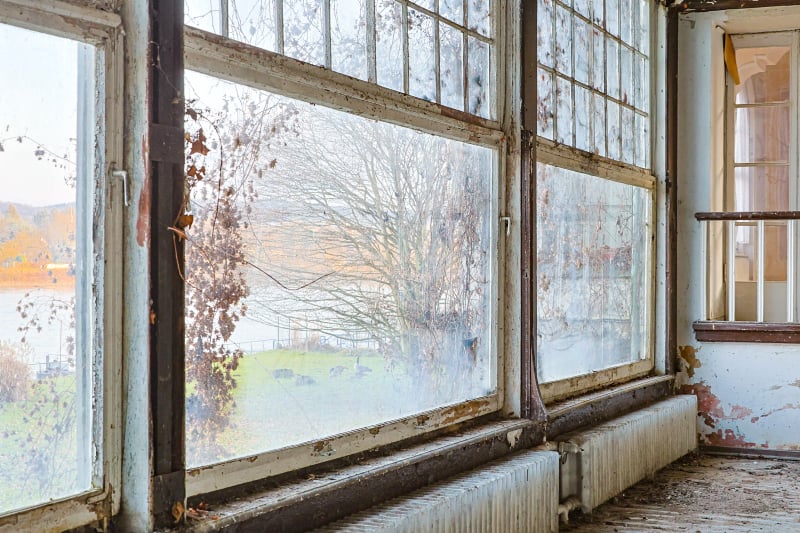 Die Panorama-Rheinterrasse des Hotel Bellevue mit Blick auf Vater Rhein. Die Panorama-Rheinterrasse des Hotel Bellevue mit Blick auf Vater Rhein.